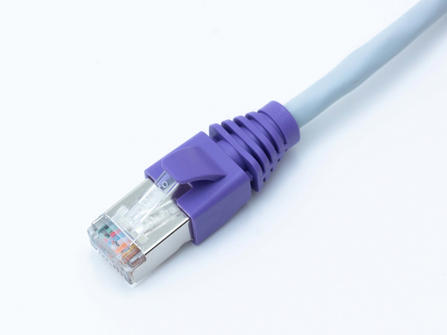 Patchkabel Kat.5e  PVC geschirmt  CLP mit TLP45 Tülle